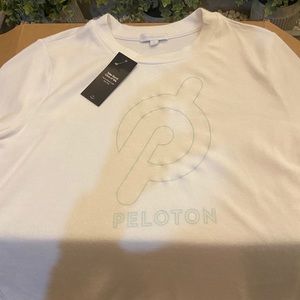 NWT Peloton Beyond Yoga Just chillin long sleeve